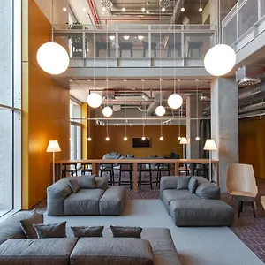 Aparto Giovenale , Milano İtalya